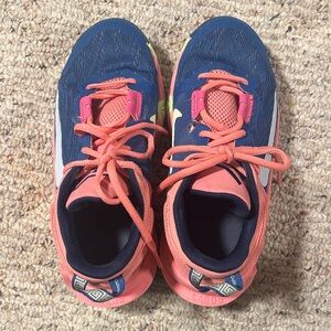 Kids Basketball Shoes - Blue and Pink